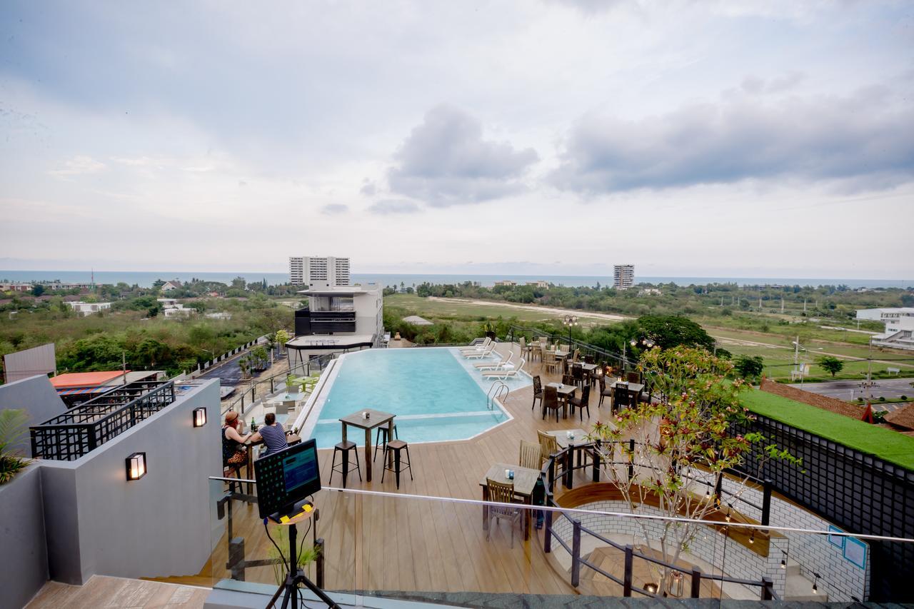 Hotel Whale - Sha 4*