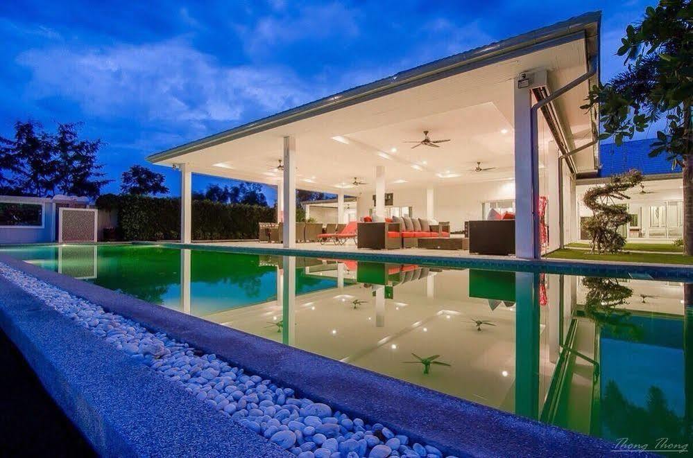 The Lee Pool Hotel