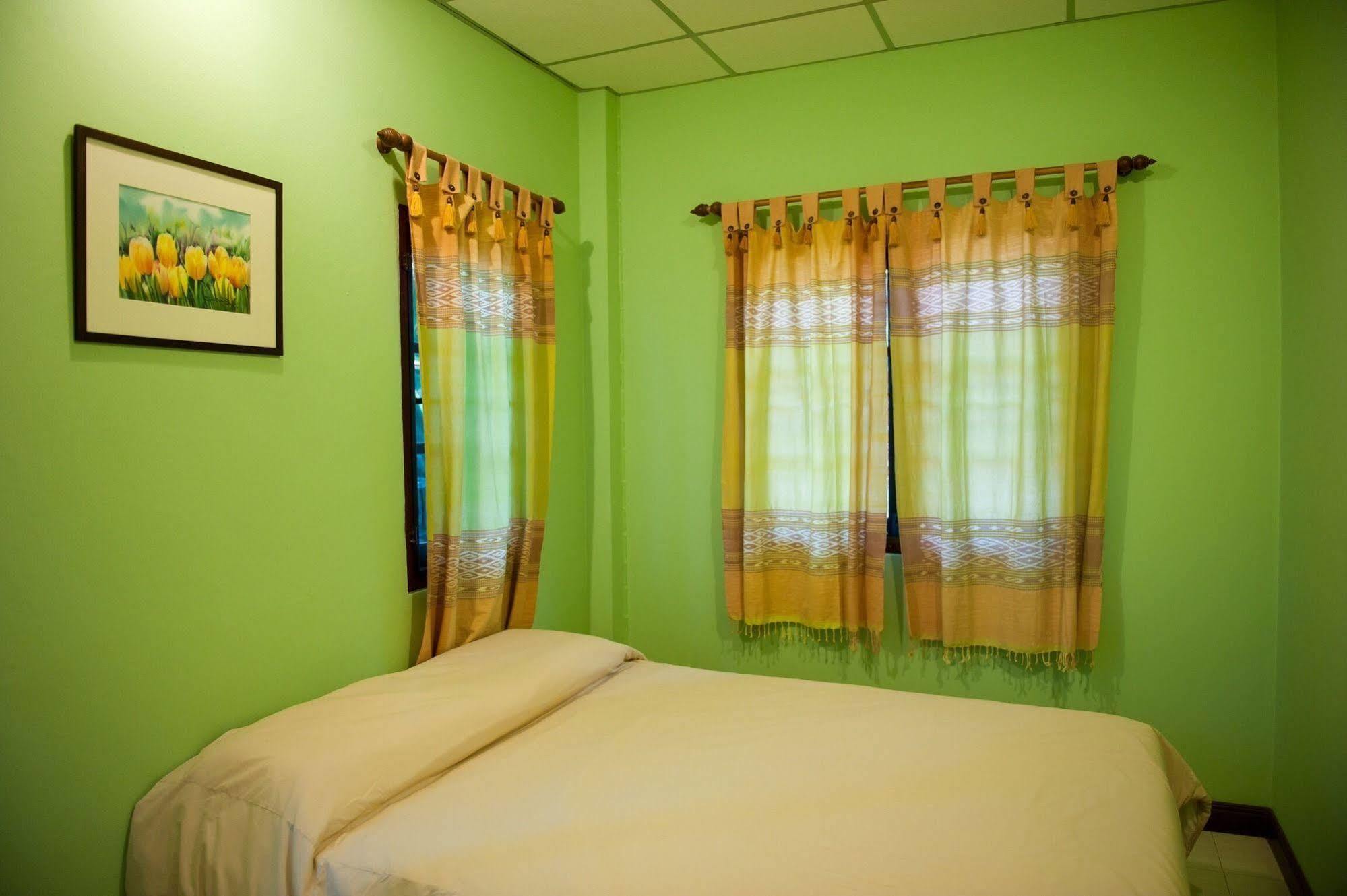 Hotel Baan Yusabai Hua Hin