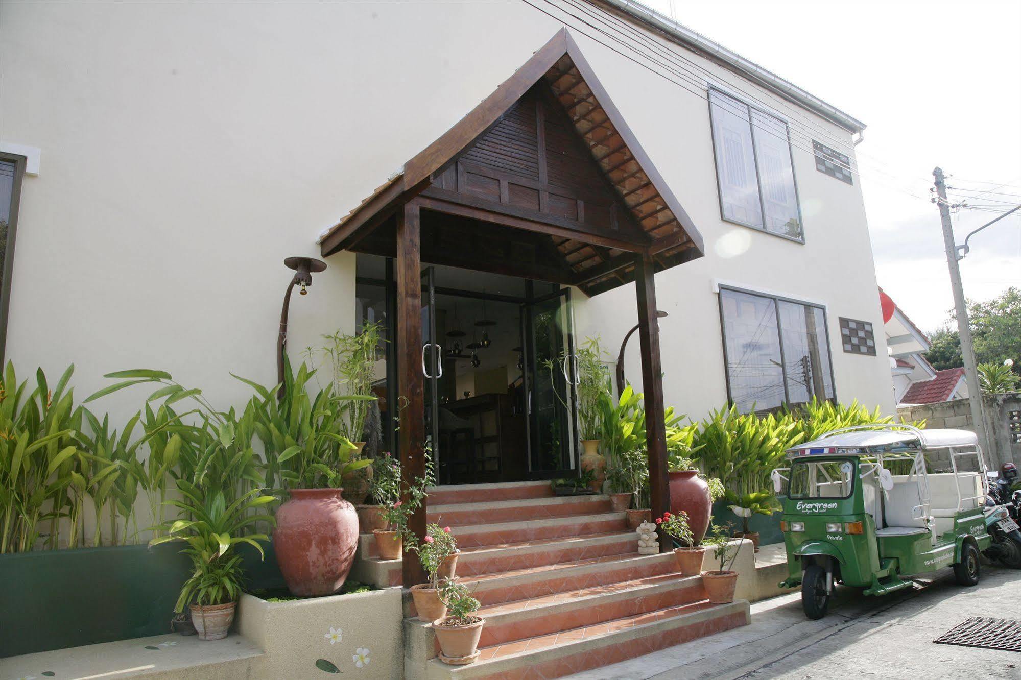 Evergreen Boutique