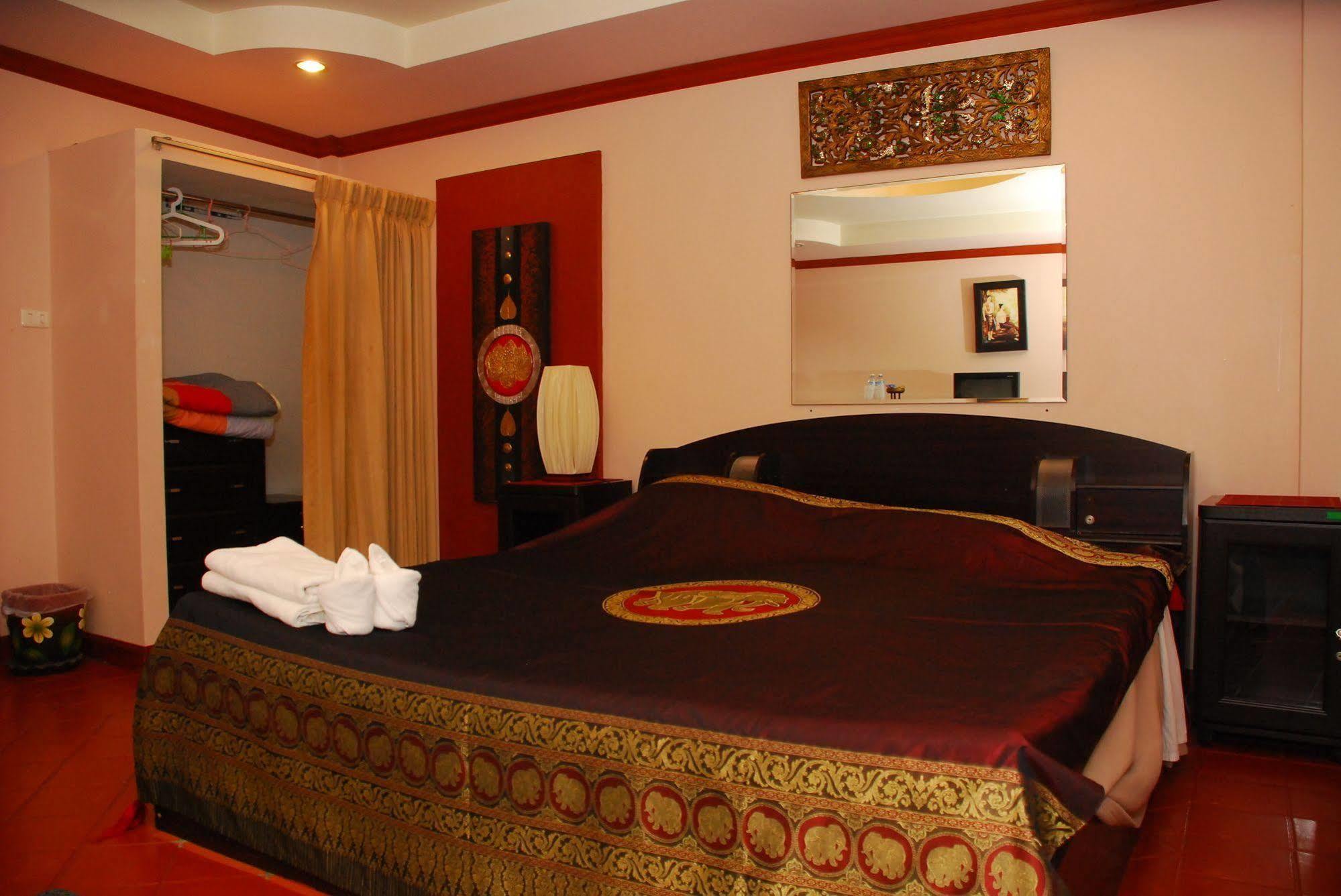 The Phen House Hotel