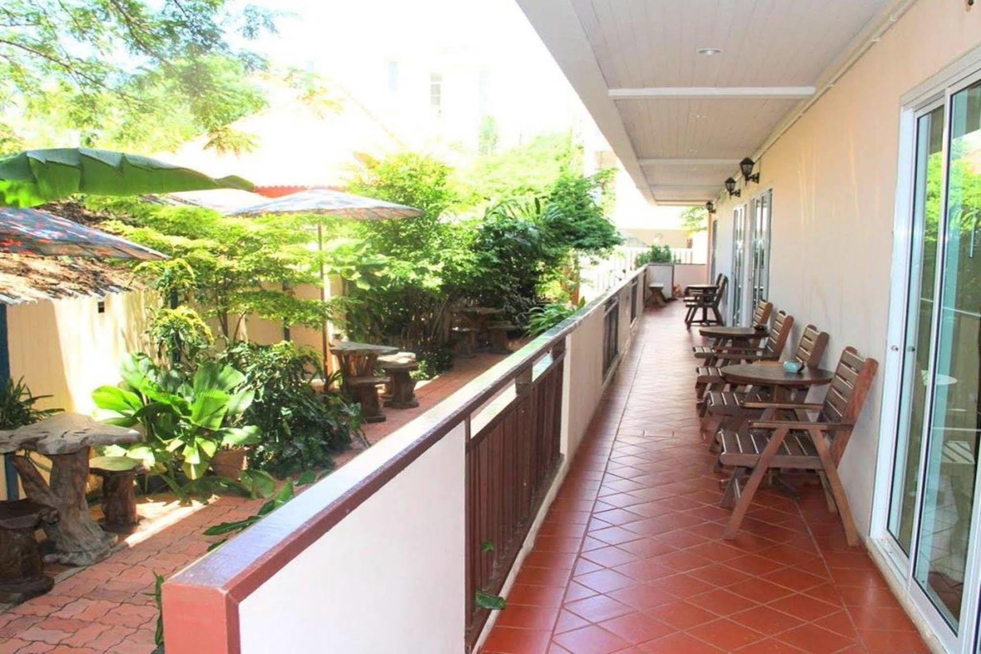 The Phen House Hotel