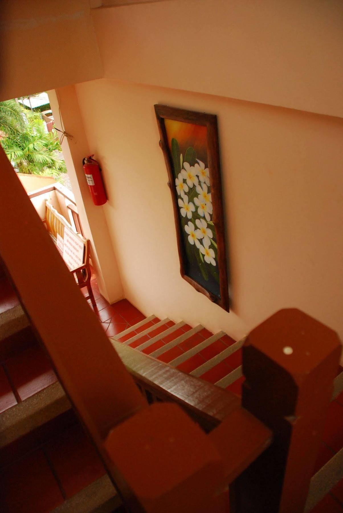 The Phen House 3*