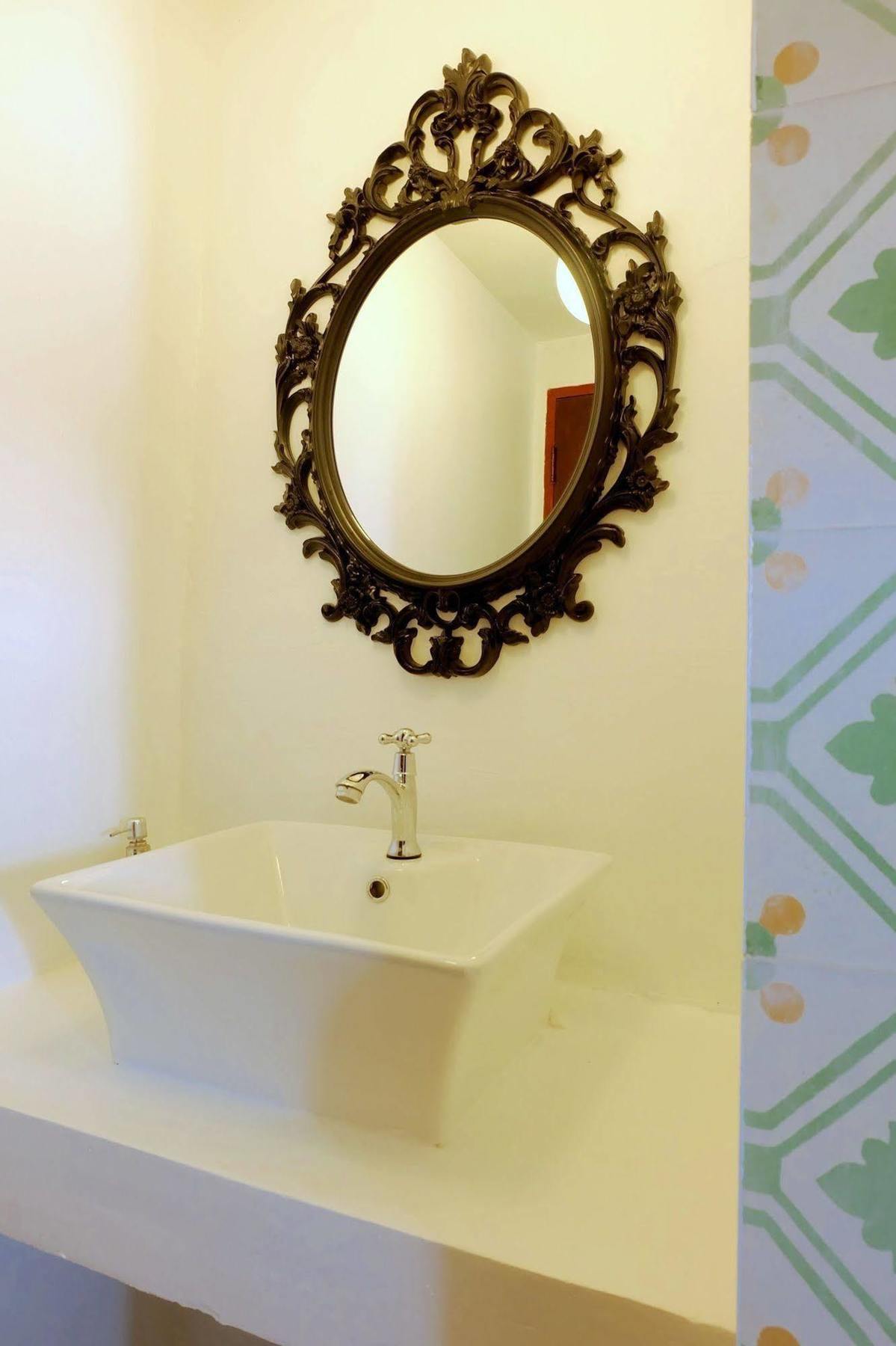 Riad Hua Hin HHQ