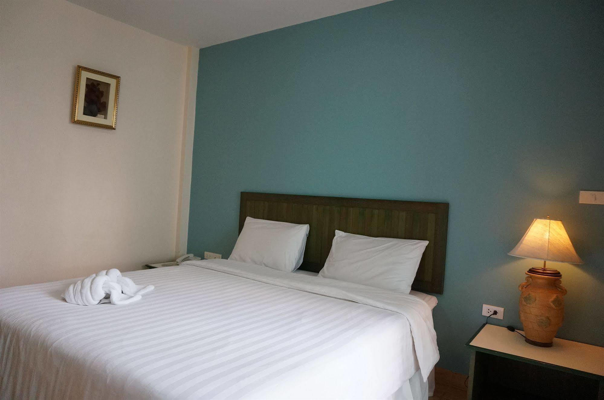 Inn Baan Suksiri 3*