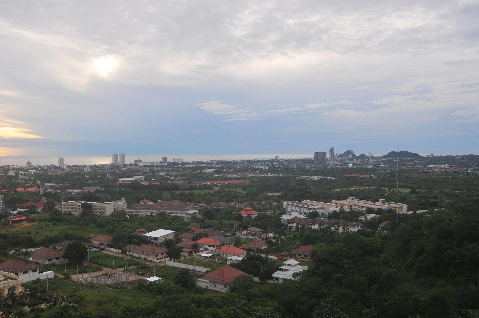 Hill Hotel HHQ
