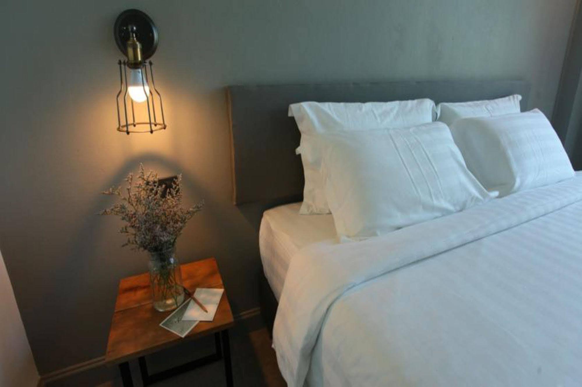 Hotel Stone Head