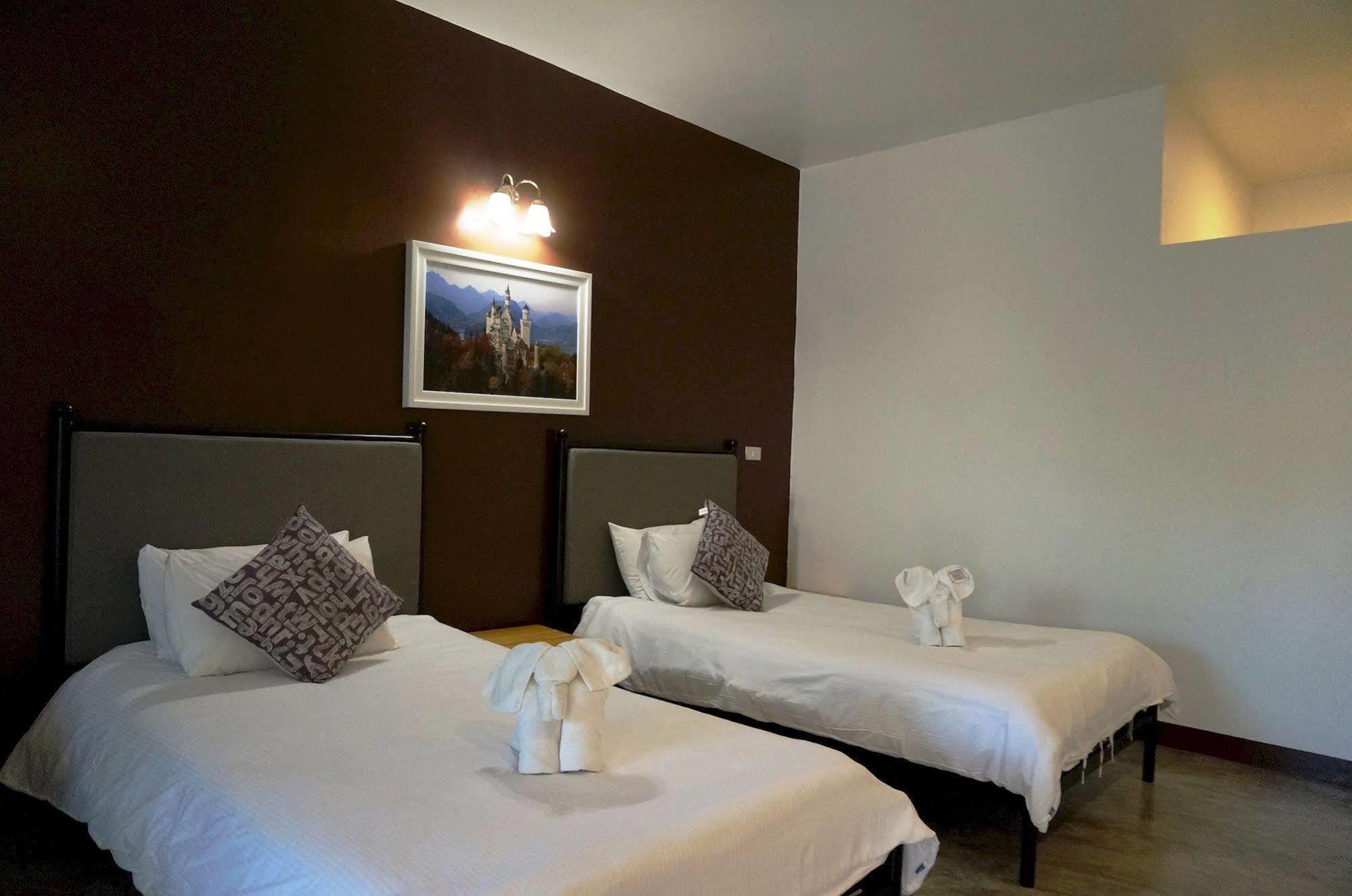 N.p. House Inn 2*