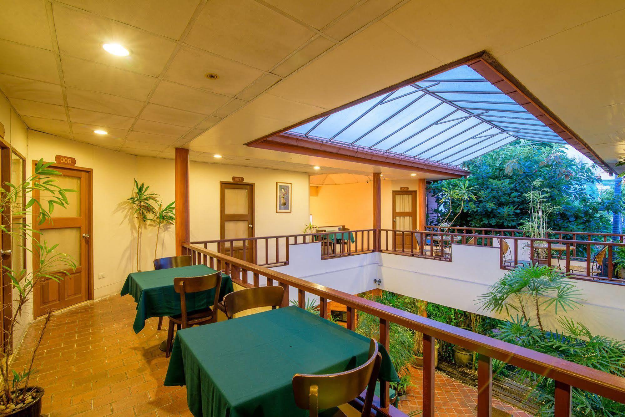 Baan Khachathong Hua Hin