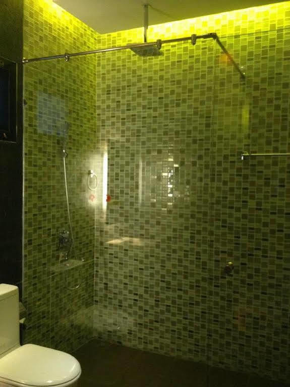 Oyo 446 Get Link Hip Hotel 2*