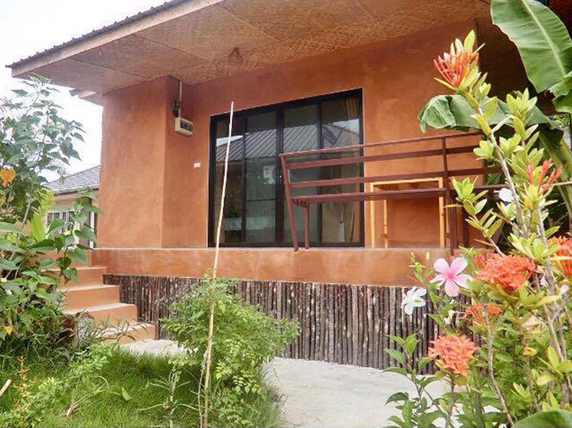 Panisara Pool Hotel