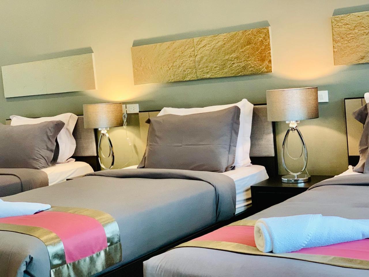 Hotel Tandeaw View 3*
