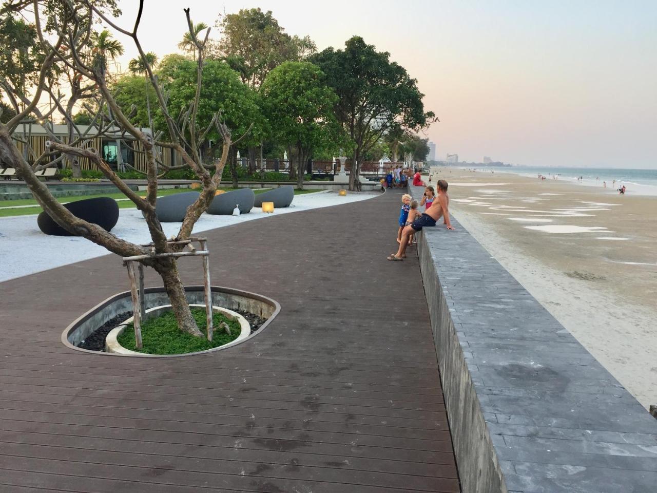 Khách sạn hẻo lánh Nicha Home@sansuk *