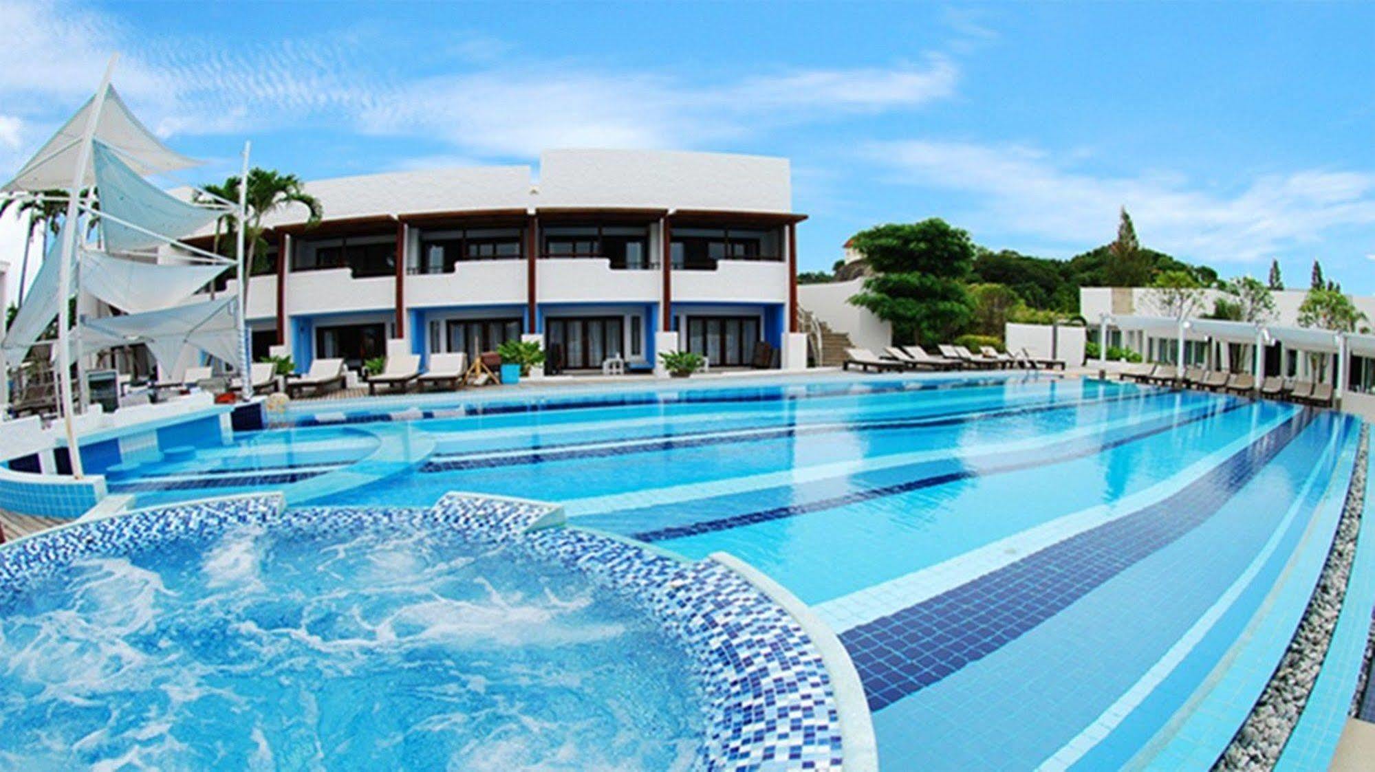 Kochira Hotel 4*