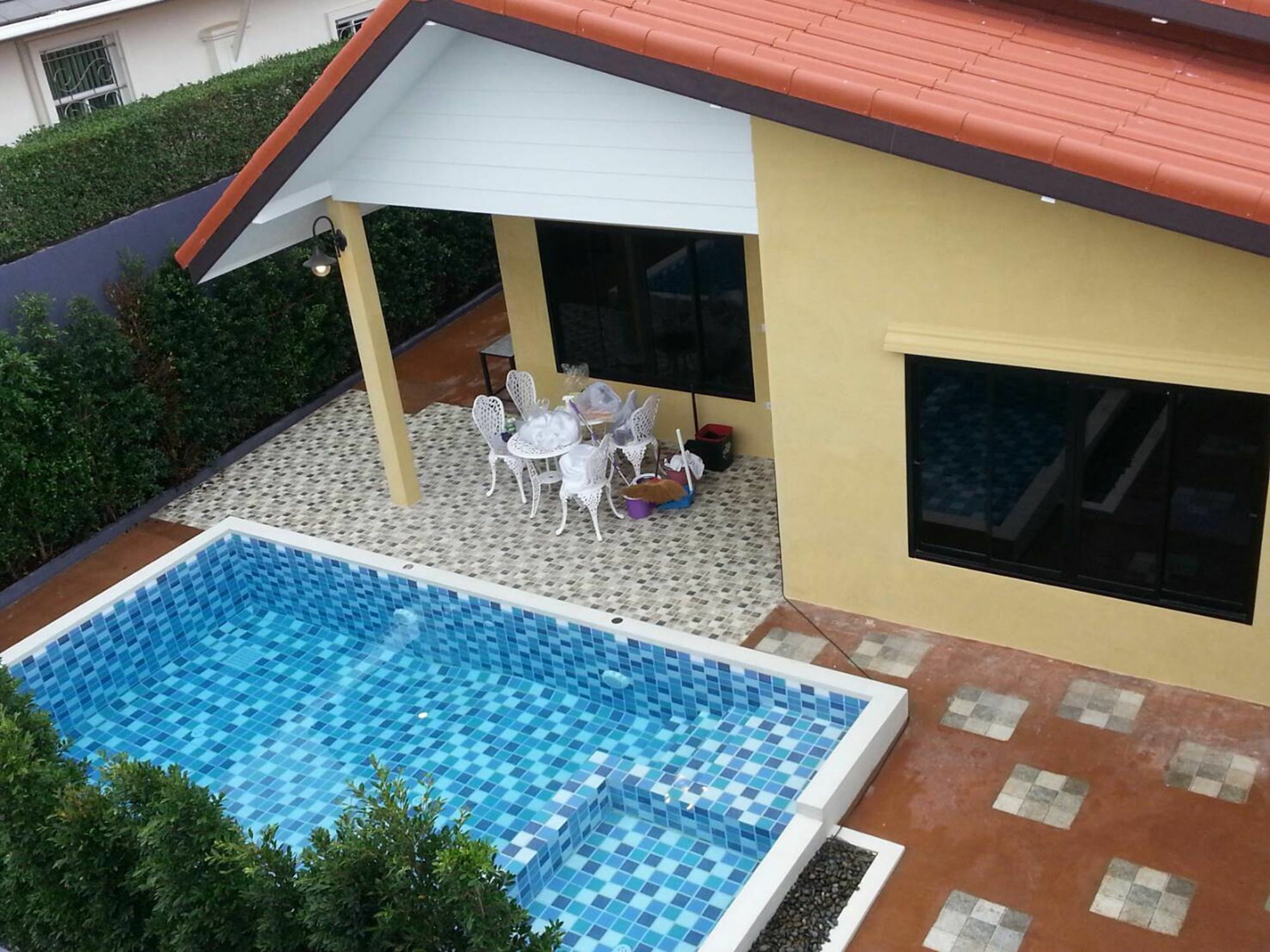 Baan Noppadol Loft Hotel
