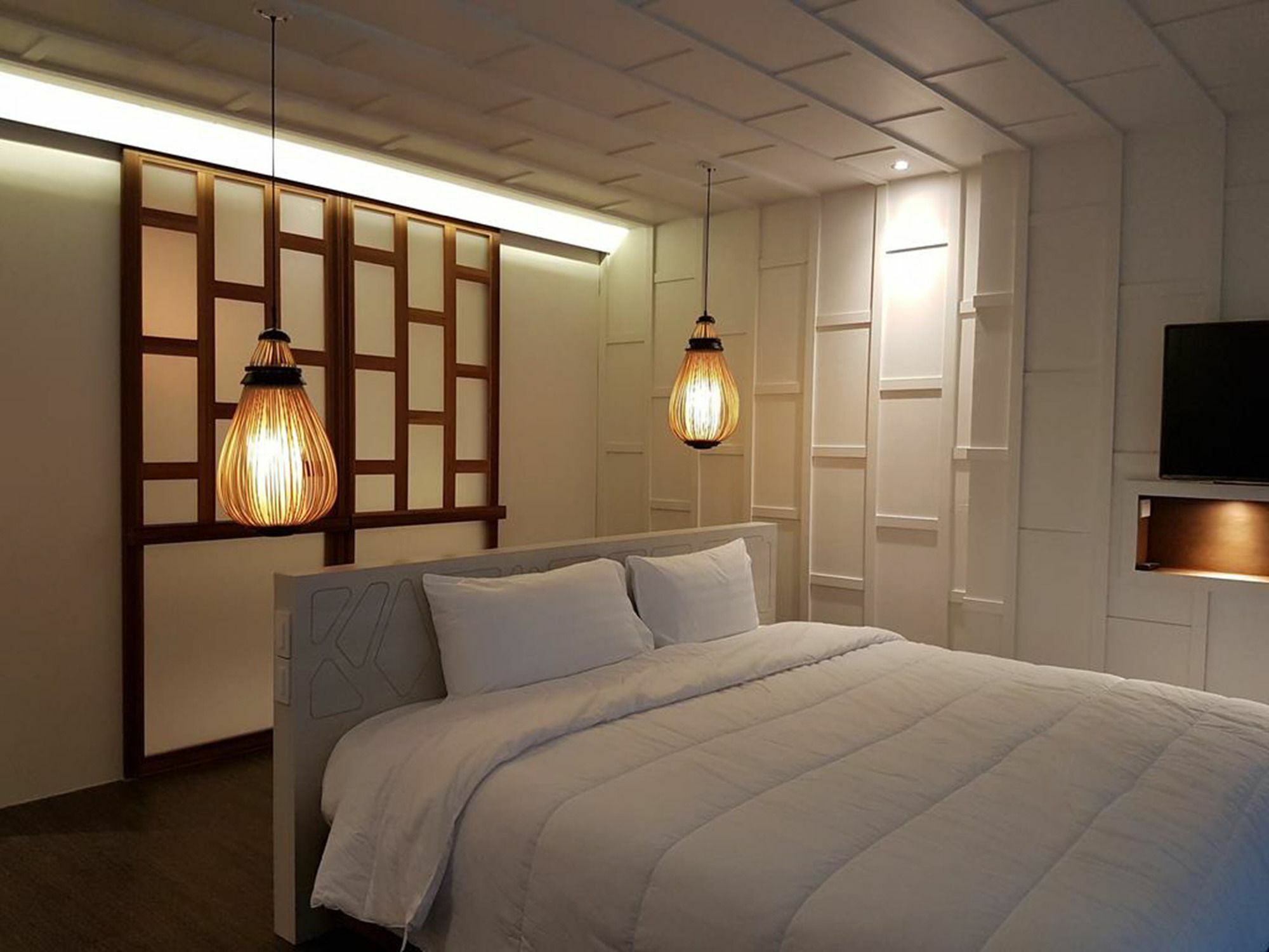 Hotel Whale - Sha