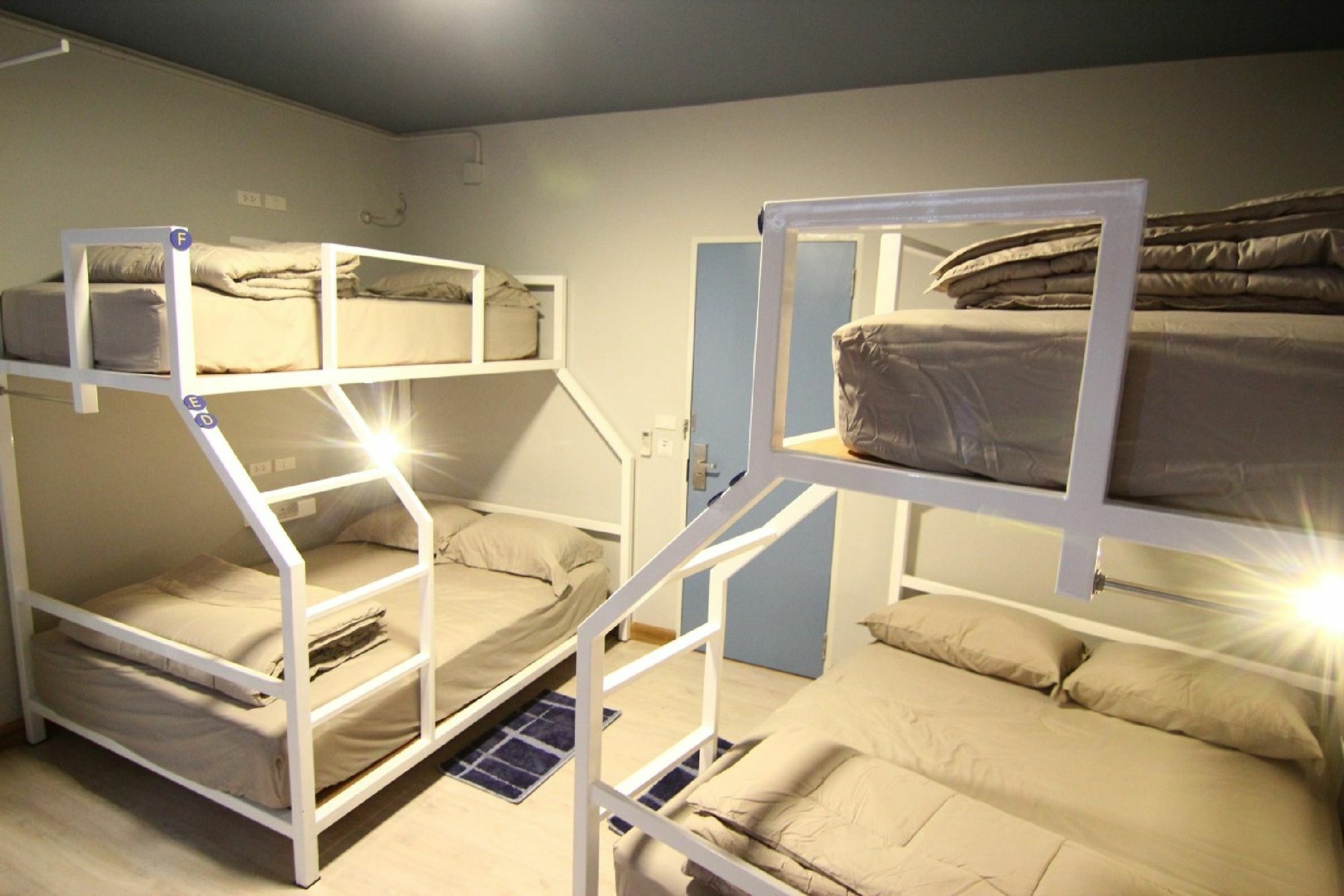 Hostel The Moon