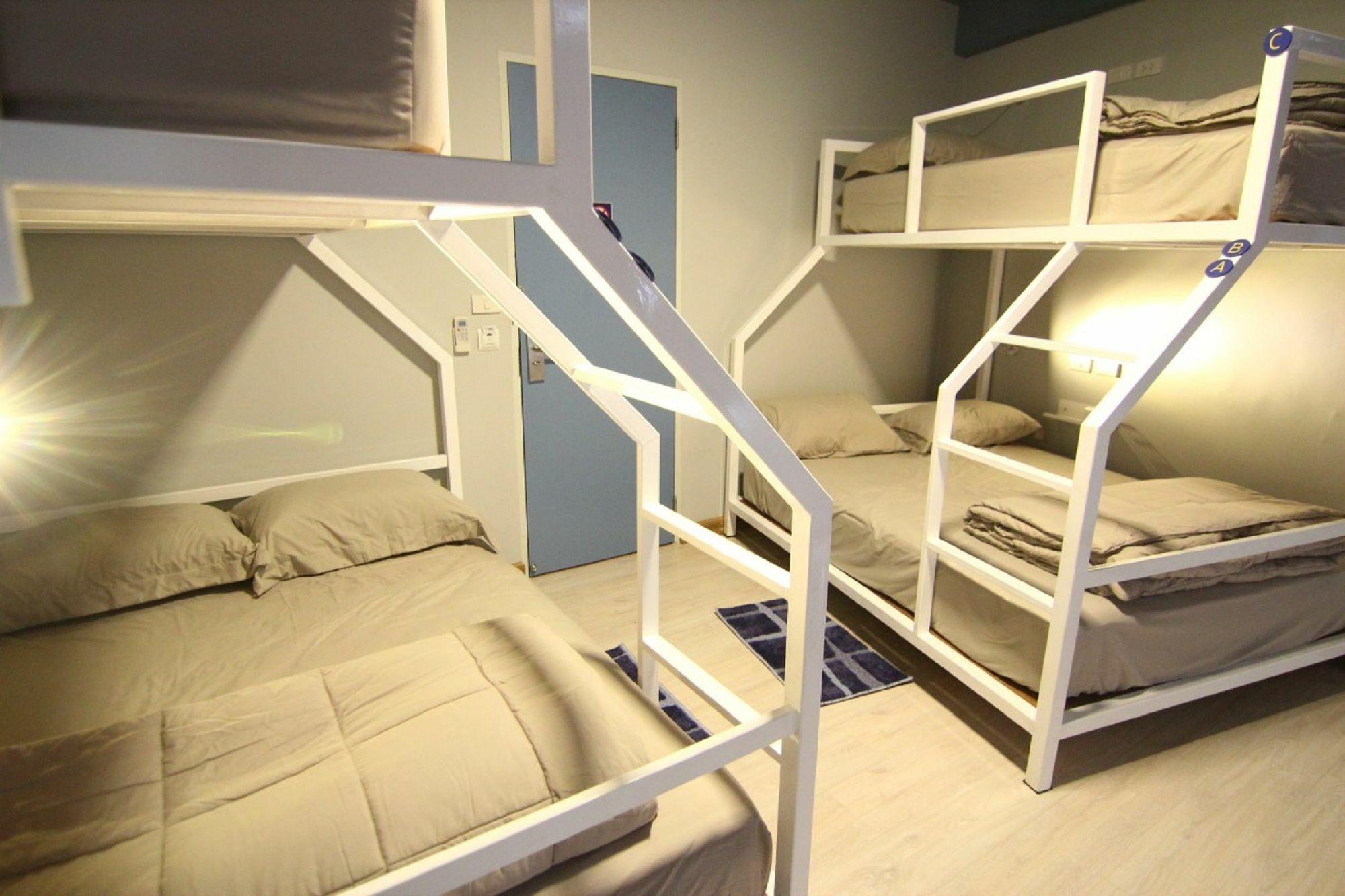 Hostel The Moon