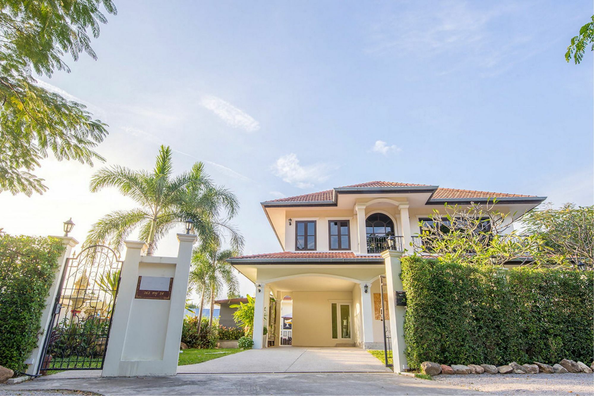Baan Big Family Pool Hotel Hua Hin