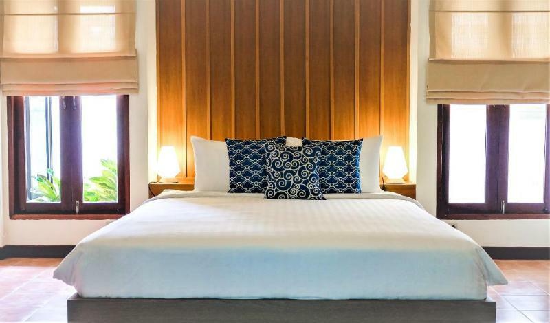 Hotel Blu Marine And HHQ