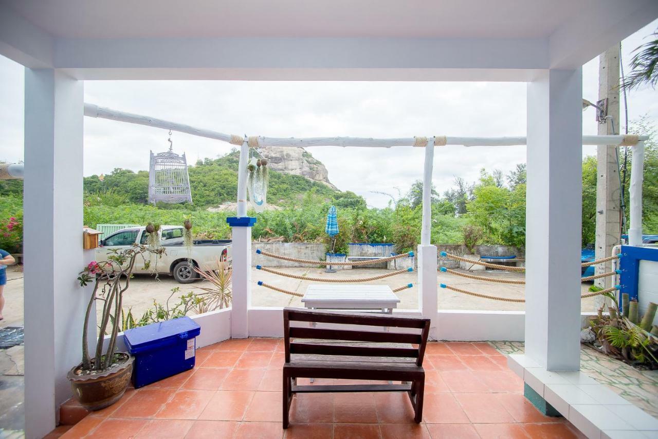 Villa เลทซี&กรีนเวฟ พูลวิลล่า เดินลงทะเล100เมตร Let's Sea & Greenwave Hua-hin Pool Walk To 100m