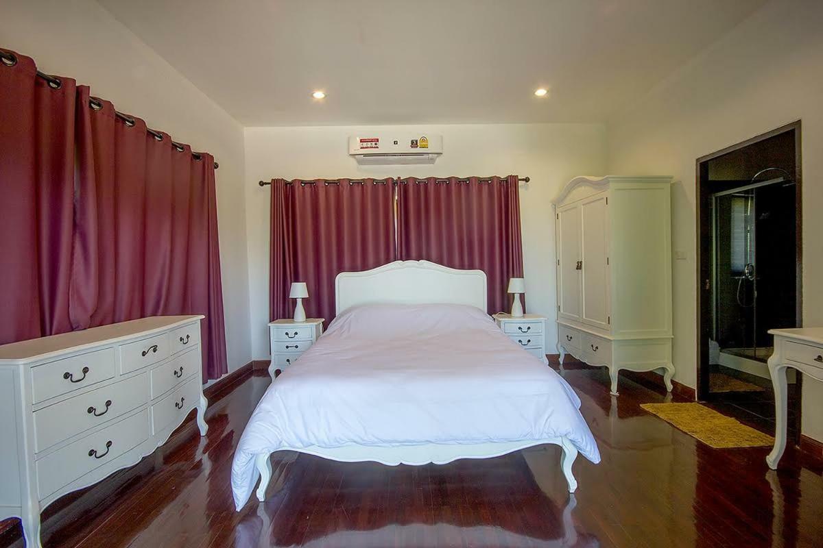 Wogan House - The Of Luxury Pool *