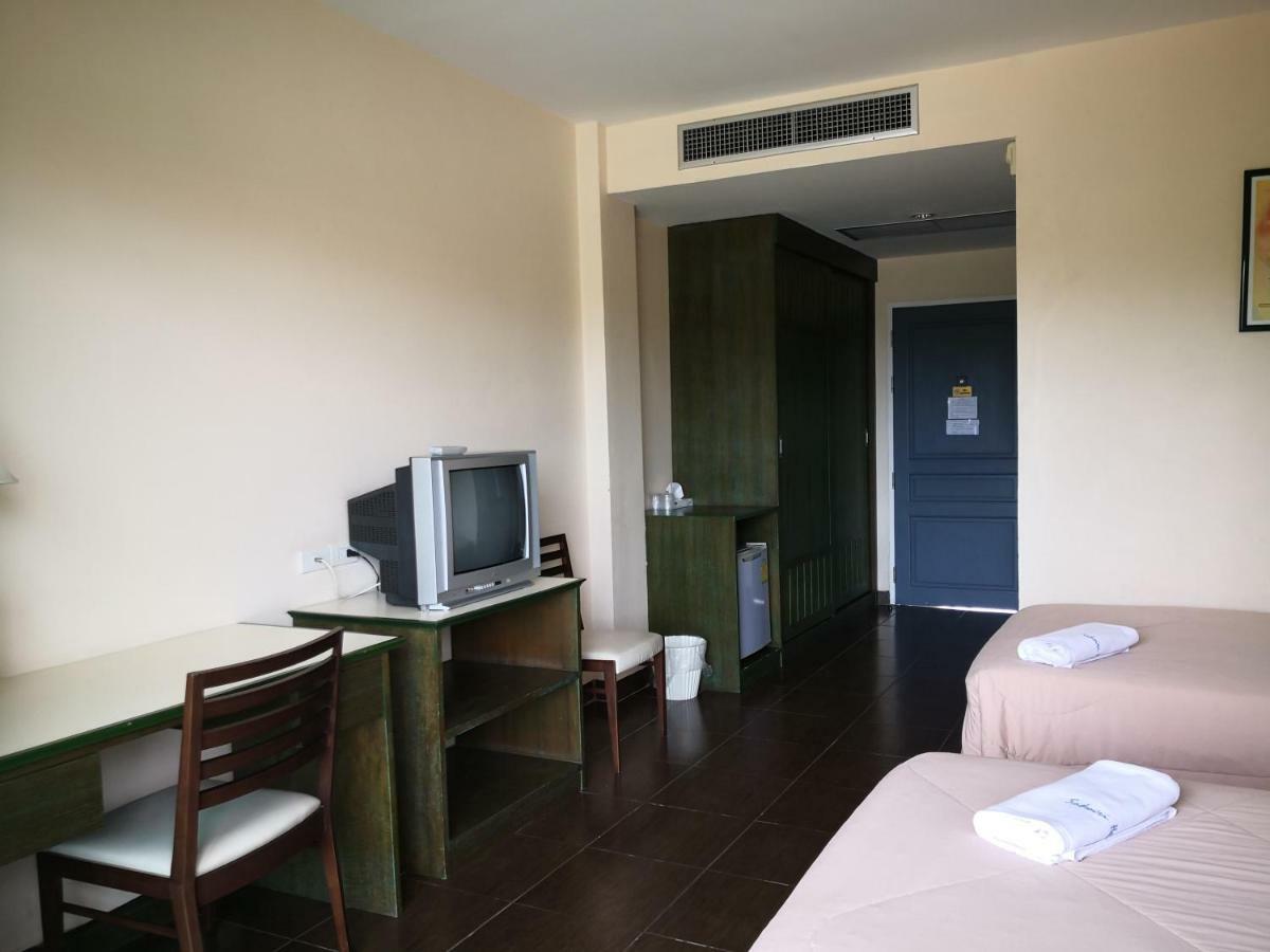 Baan Suksiri Inn