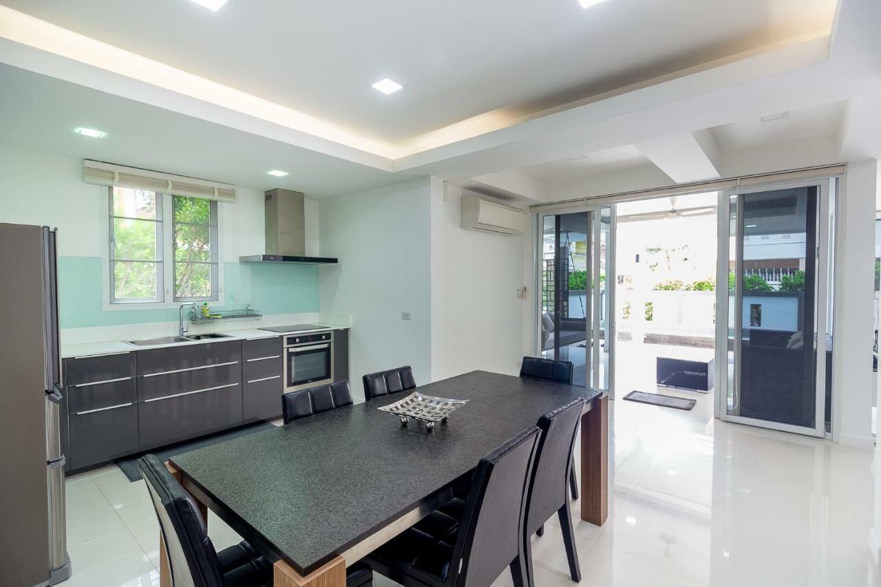 Modern Pool House * Hua Hin