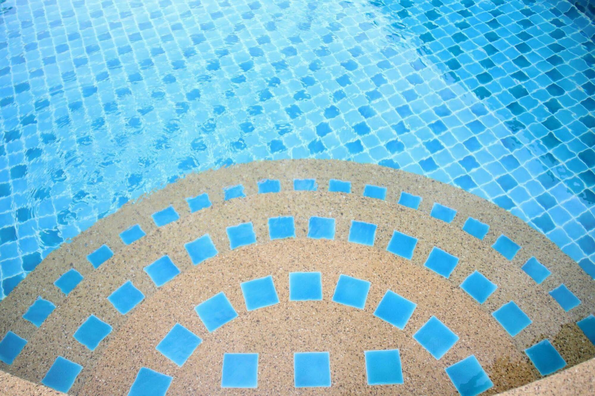 Panisara Pool 2*
