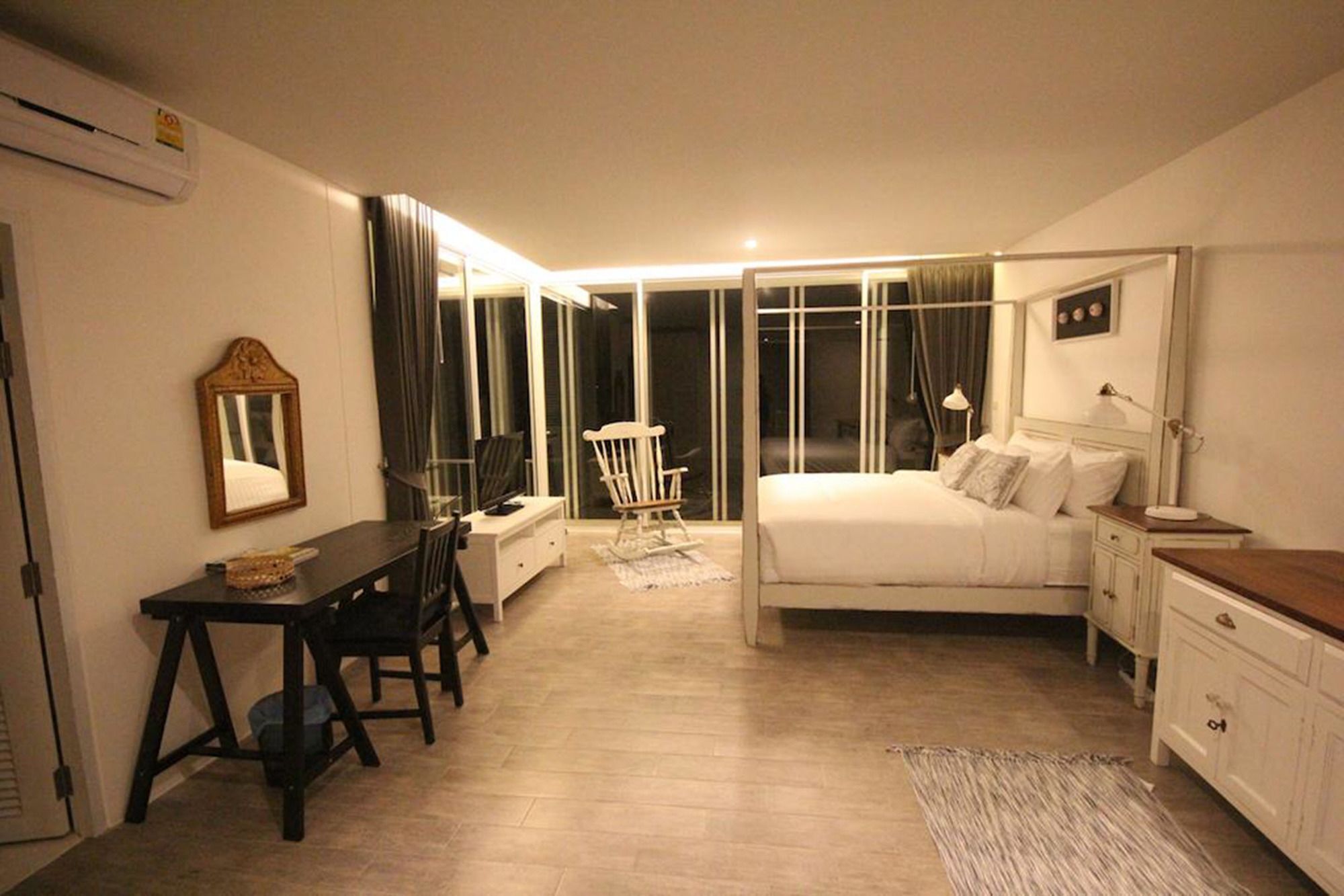 S Villa Hua Hin