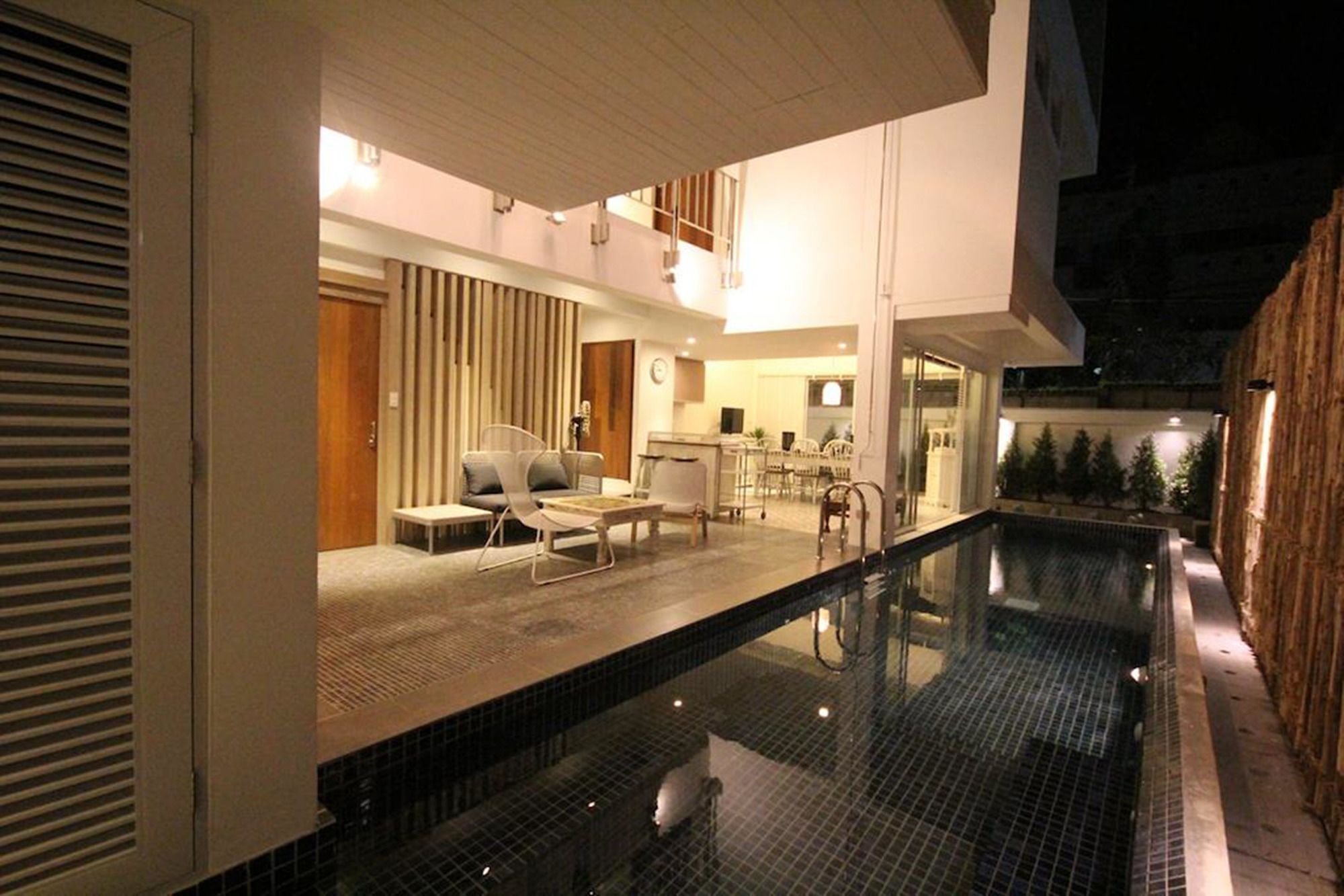 S Villa