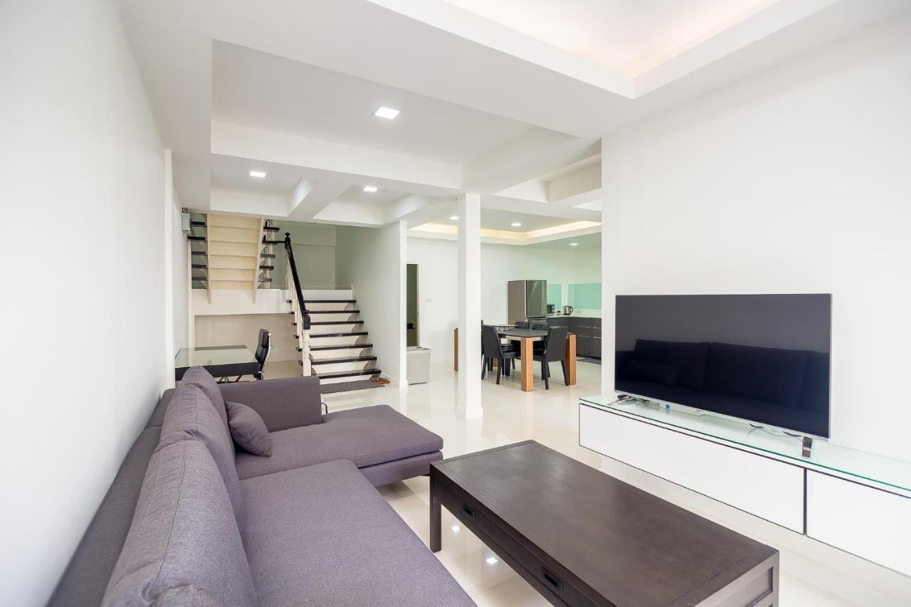 Modern Pool House * Hua Hin