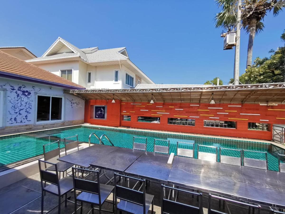 Head Rock Villa