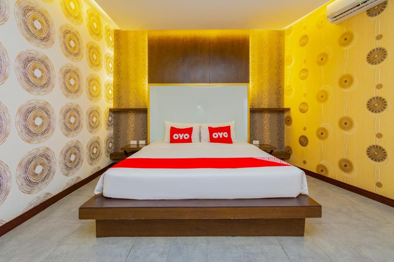 Oyo 446 Get Link Hip Hotel 2*